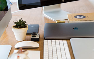 开云体育_ NBA季后赛首轮：强队与黑马的精彩对决，nba赛程开拓者赛程表