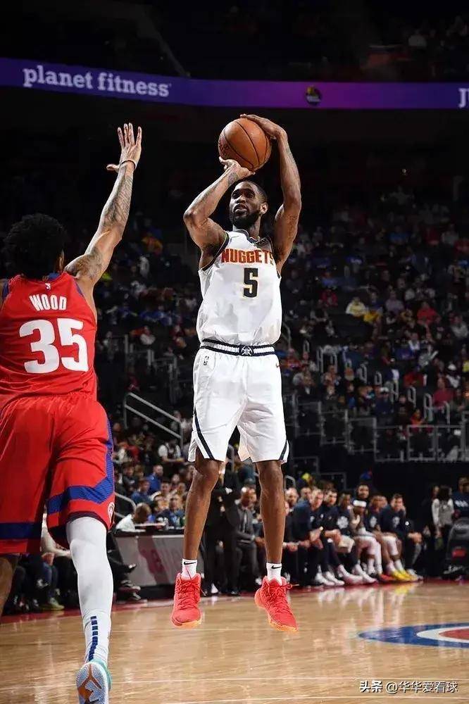 史上最疯狂的外线投篮全集：谁敢挑战纪录？的简单介绍