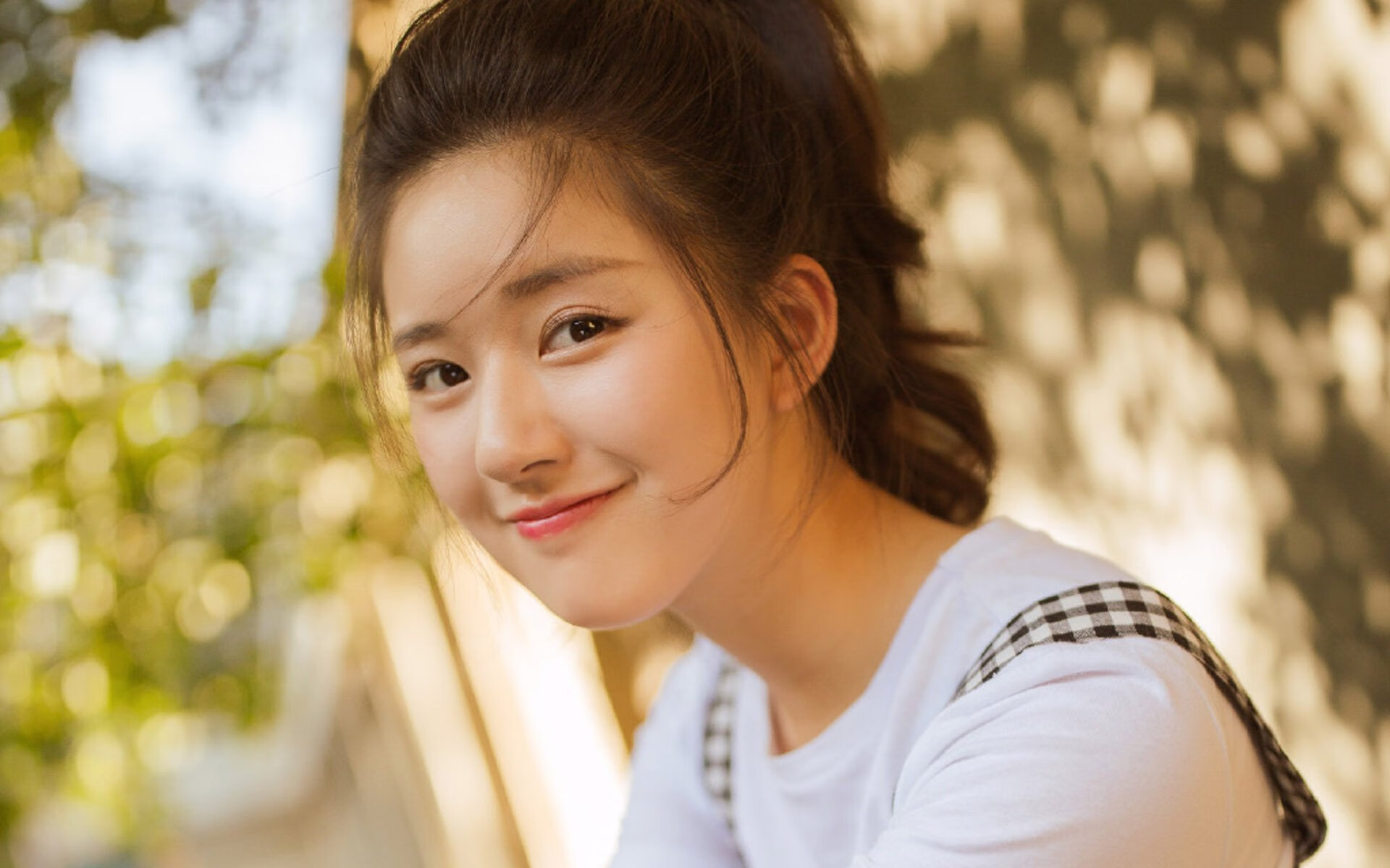 荷兰骑手 Marlies van Baalen 在巴黎奥运会盛装舞步比赛中获得第十名，展现坚韧精神。