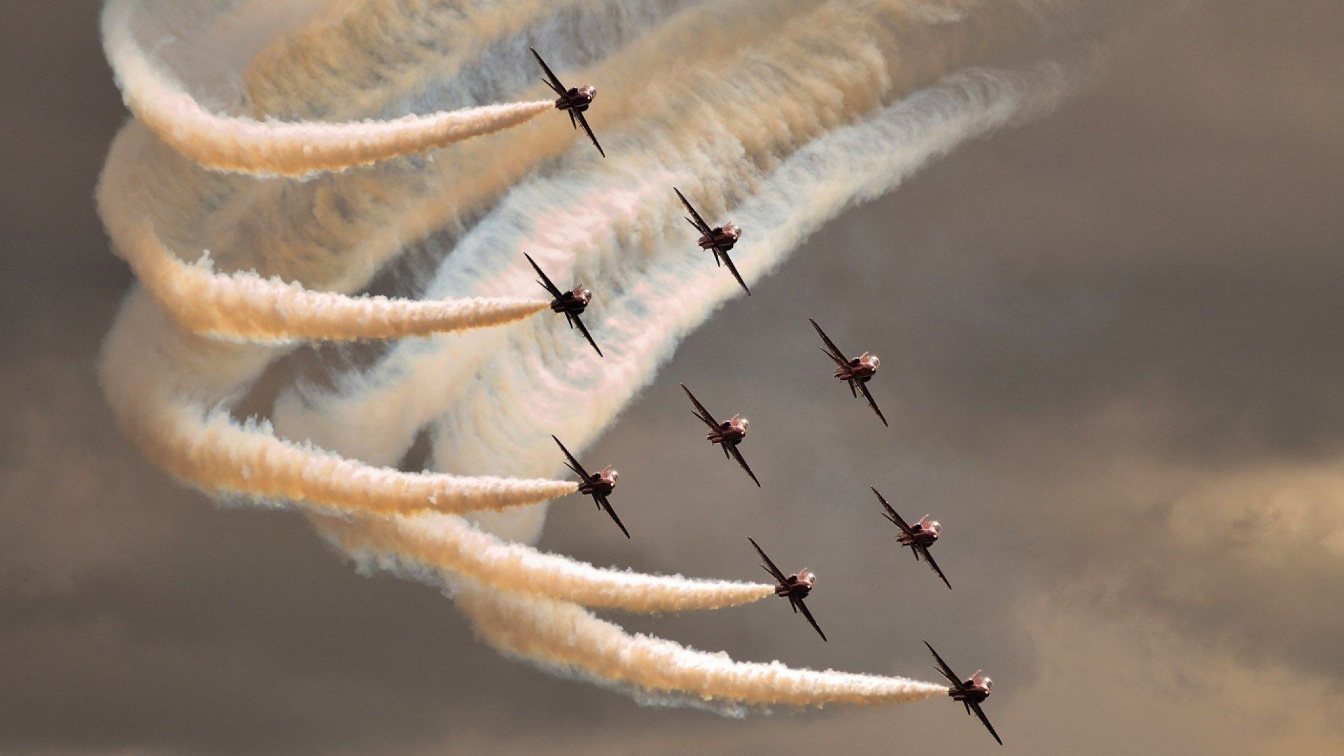 荷兰骑手 Marlies van Baalen 在巴黎奥运会盛装舞步比赛中获得第十名,展现坚韧精神。