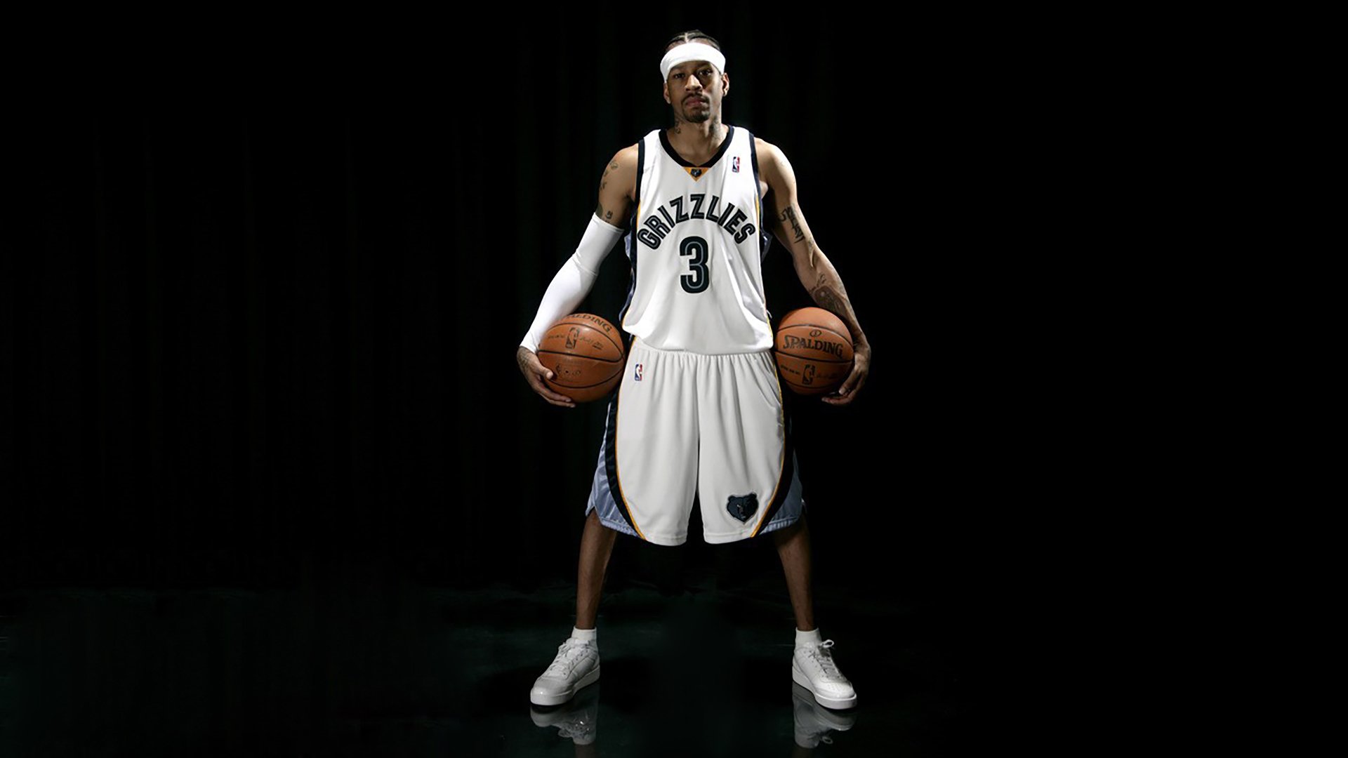 荷兰骑手 Merel Blom-Hulsman 在巴黎奥运会三项赛中获得第八名，展现坚韧精神。