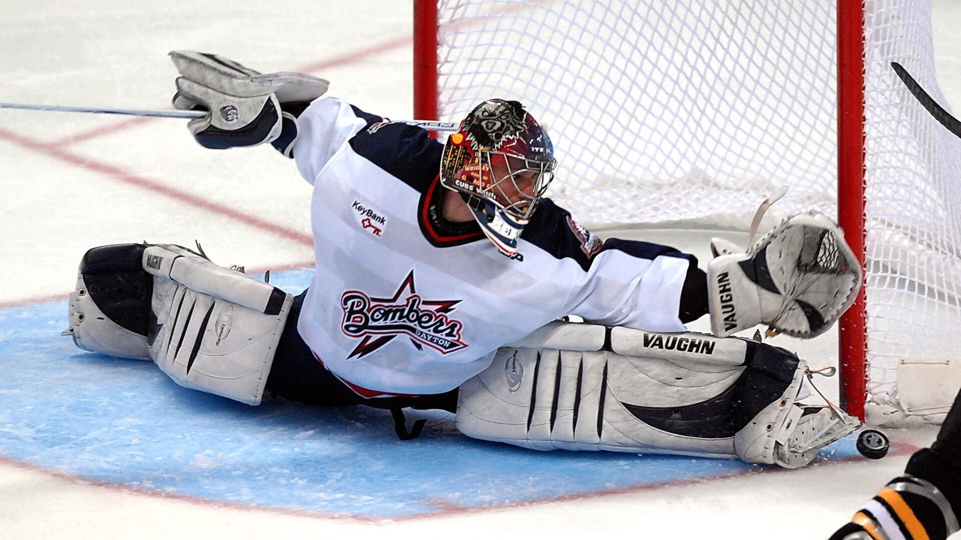 莎尔克奥尔登主帅加里史密斯继续调整战术