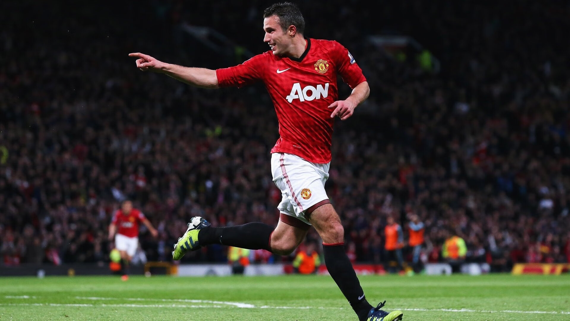 开云体育官方-“德甲豪门联赛领先,稳扎稳打冲刺冠军”,德甲土豪球队